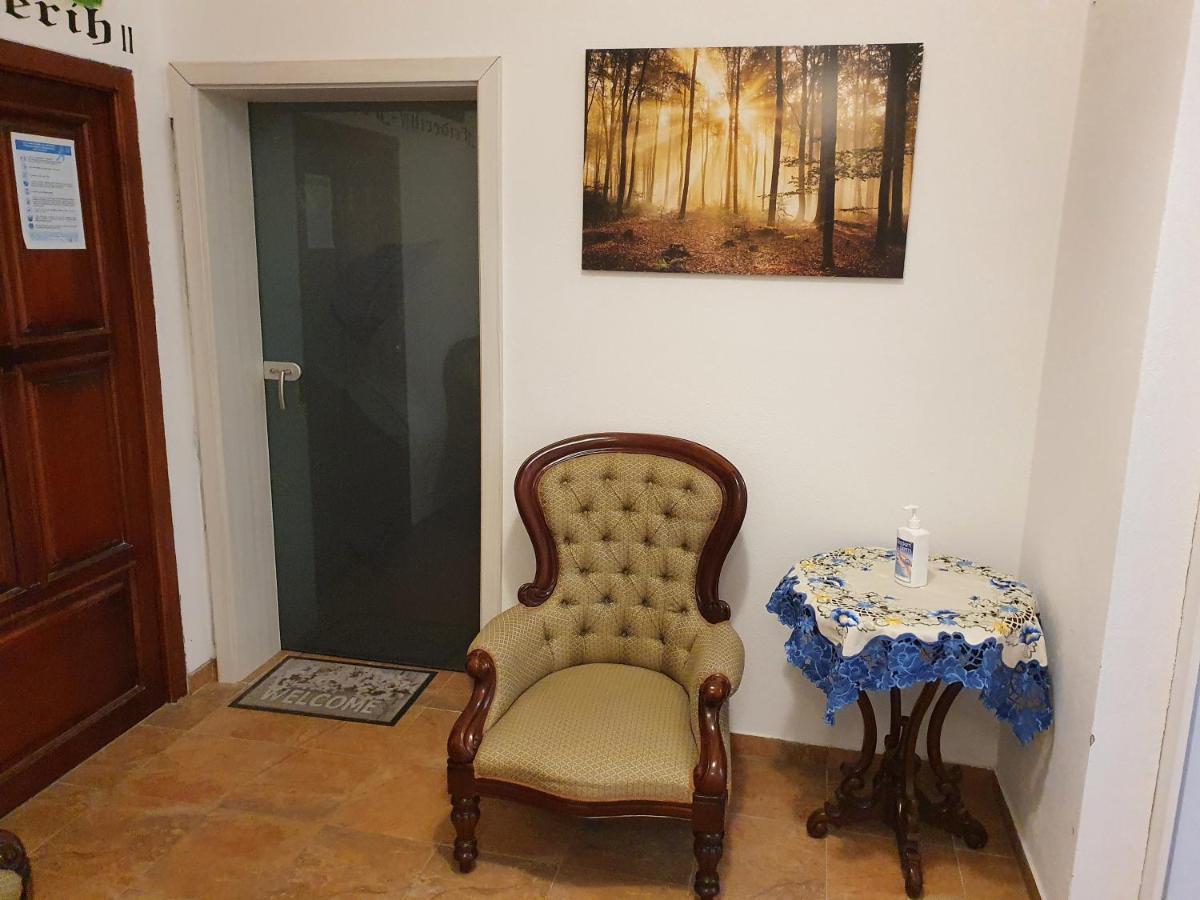 Apartments Fazarinc S Parkiriscem Celje Luaran gambar