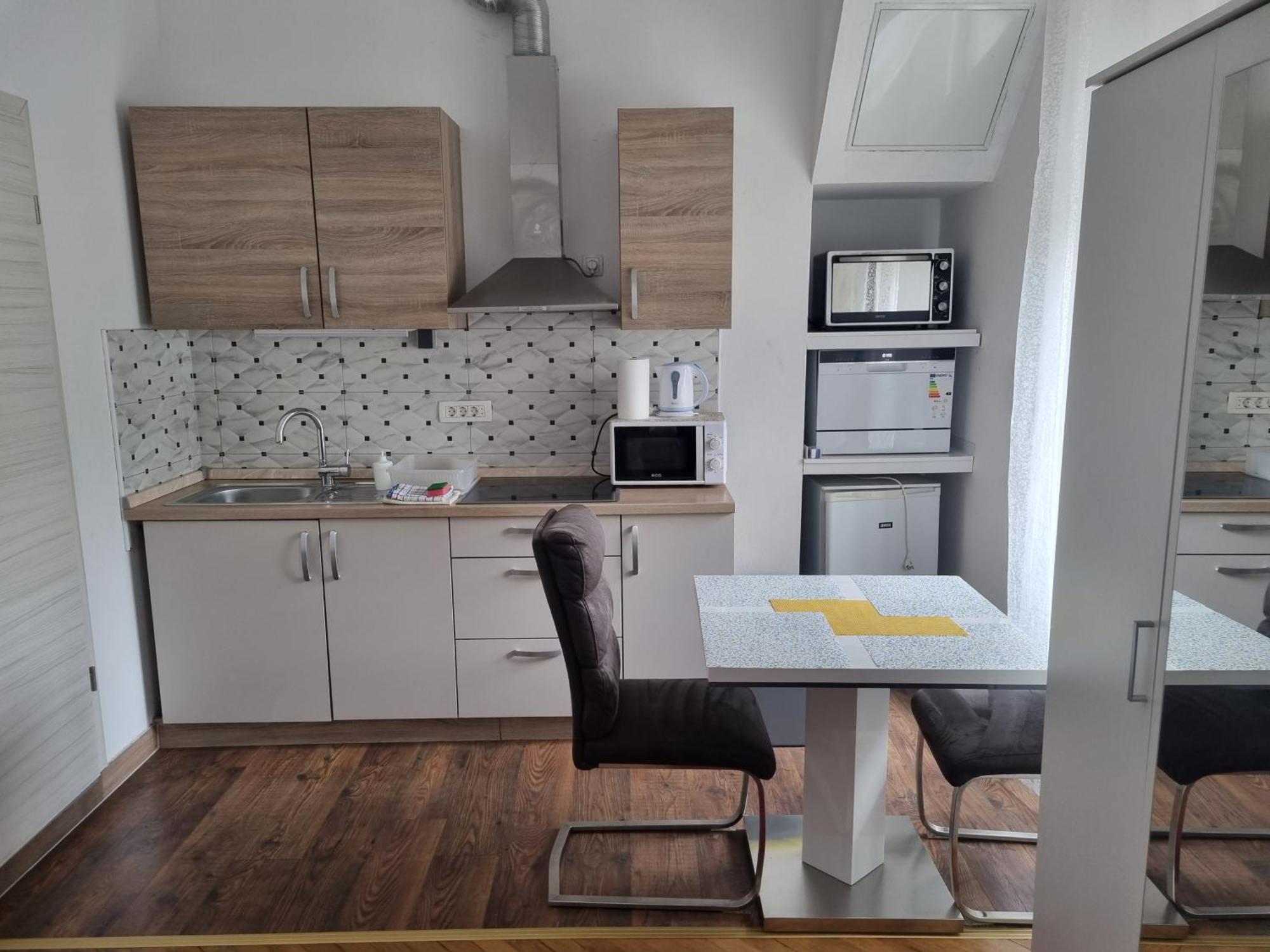 Apartments Fazarinc S Parkiriscem Celje Luaran gambar