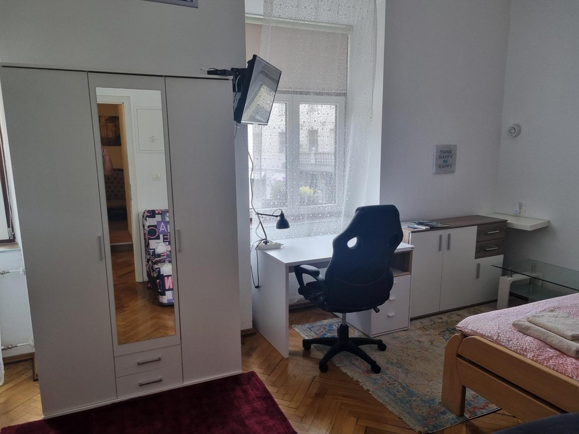 Apartments Fazarinc S Parkiriscem Celje Luaran gambar