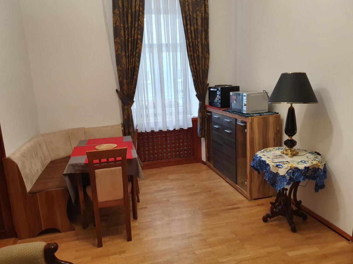 Apartments Fazarinc S Parkiriscem Celje Luaran gambar